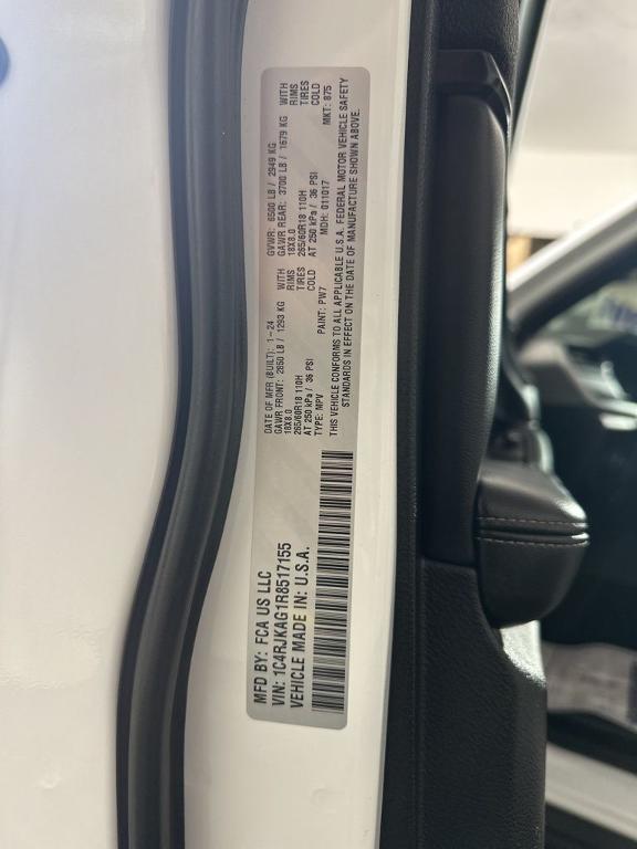 used 2024 Jeep Grand Cherokee L car, priced at $32,785