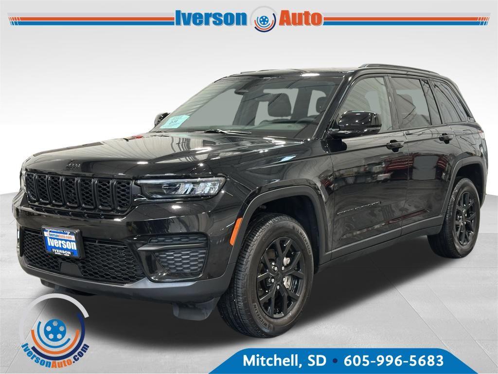used 2024 Jeep Grand Cherokee car, priced at $35,295