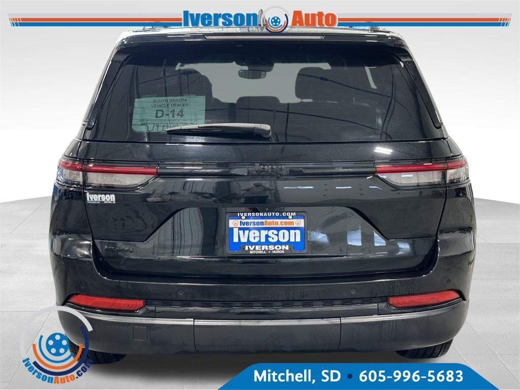 used 2024 Jeep Grand Cherokee car, priced at $35,295