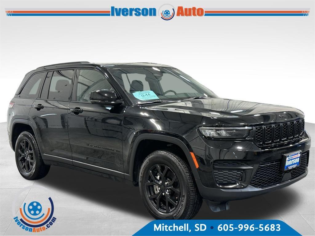 used 2024 Jeep Grand Cherokee car, priced at $35,295