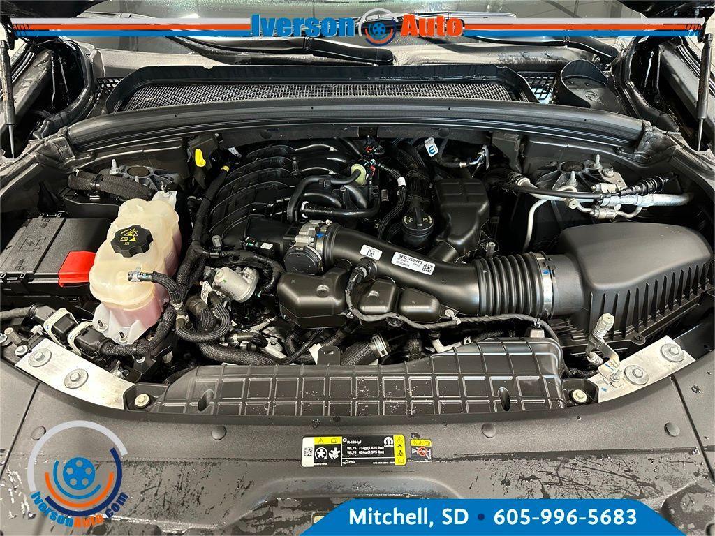 used 2024 Jeep Grand Cherokee car, priced at $35,295
