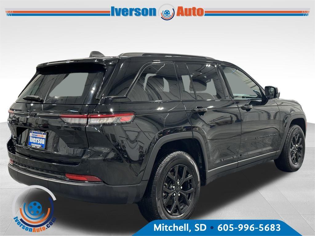 used 2024 Jeep Grand Cherokee car, priced at $35,295