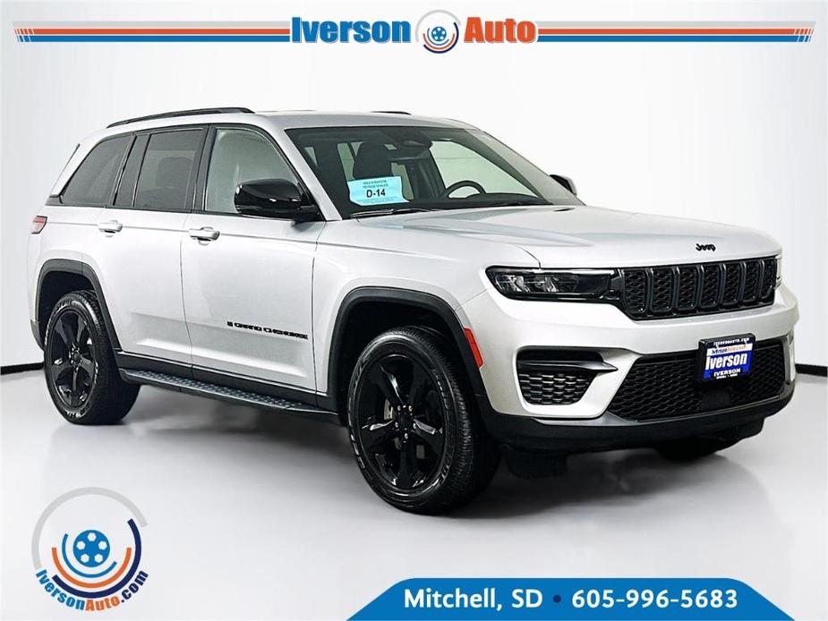 used 2023 Jeep Grand Cherokee car, priced at $32,995