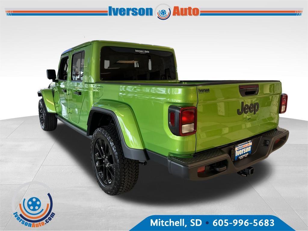 new 2025 Jeep Gladiator car, priced at $44,509