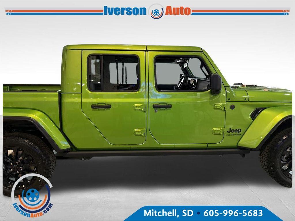 new 2025 Jeep Gladiator car, priced at $44,509