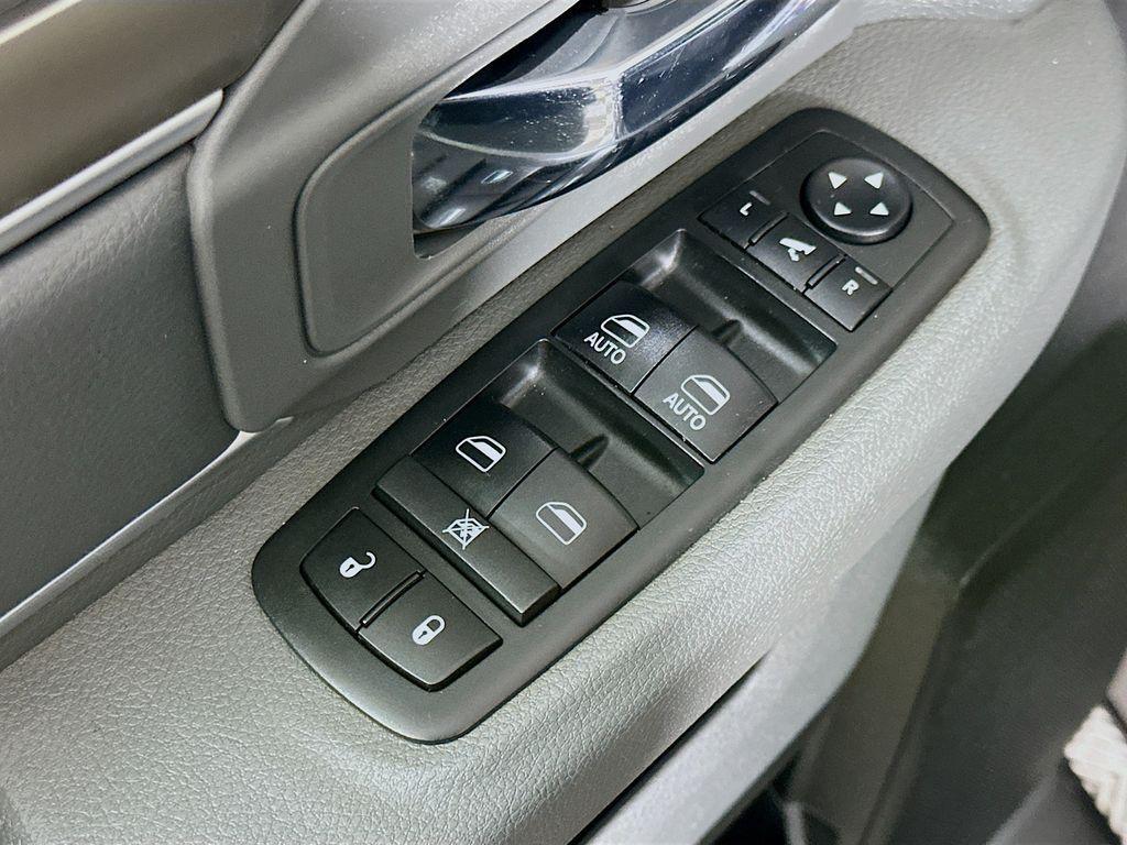 used 2019 Ram 1500 Classic car, priced at $25,595