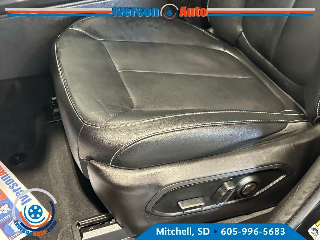 used 2022 Jeep Grand Cherokee L car, priced at $35,295