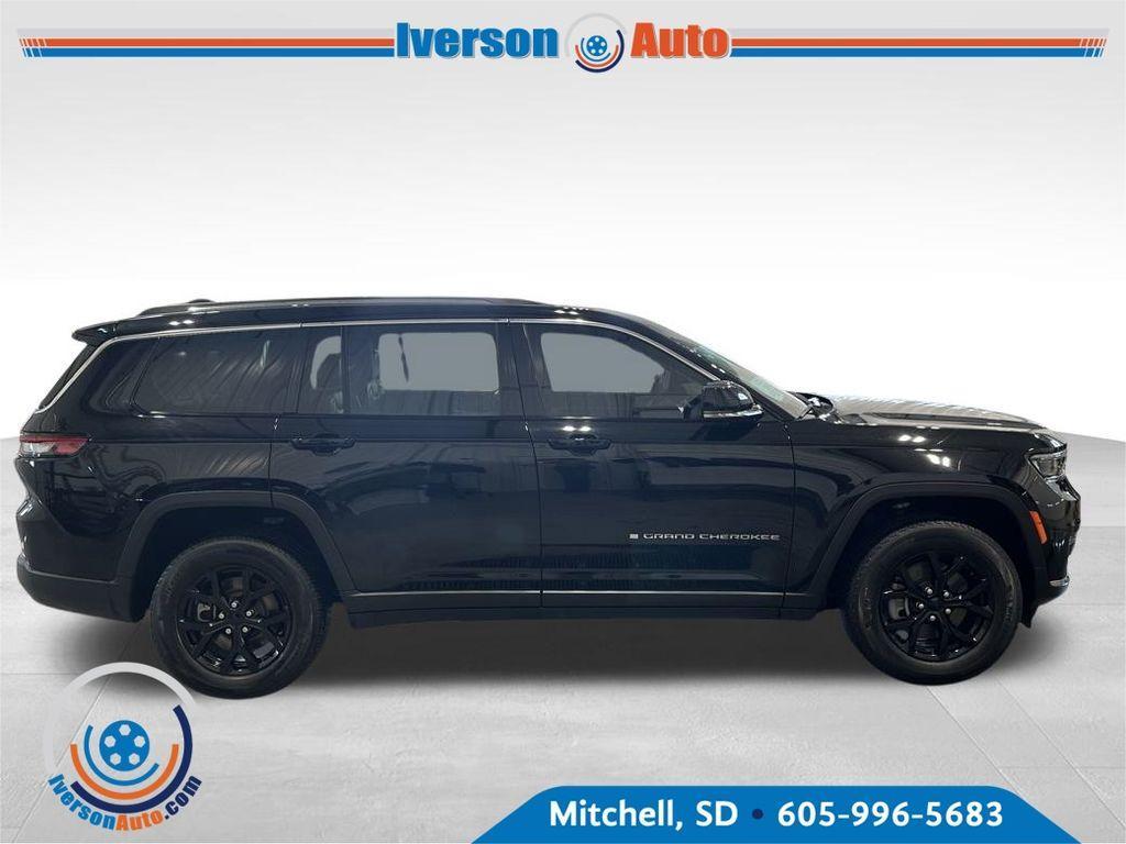 used 2022 Jeep Grand Cherokee L car, priced at $35,295