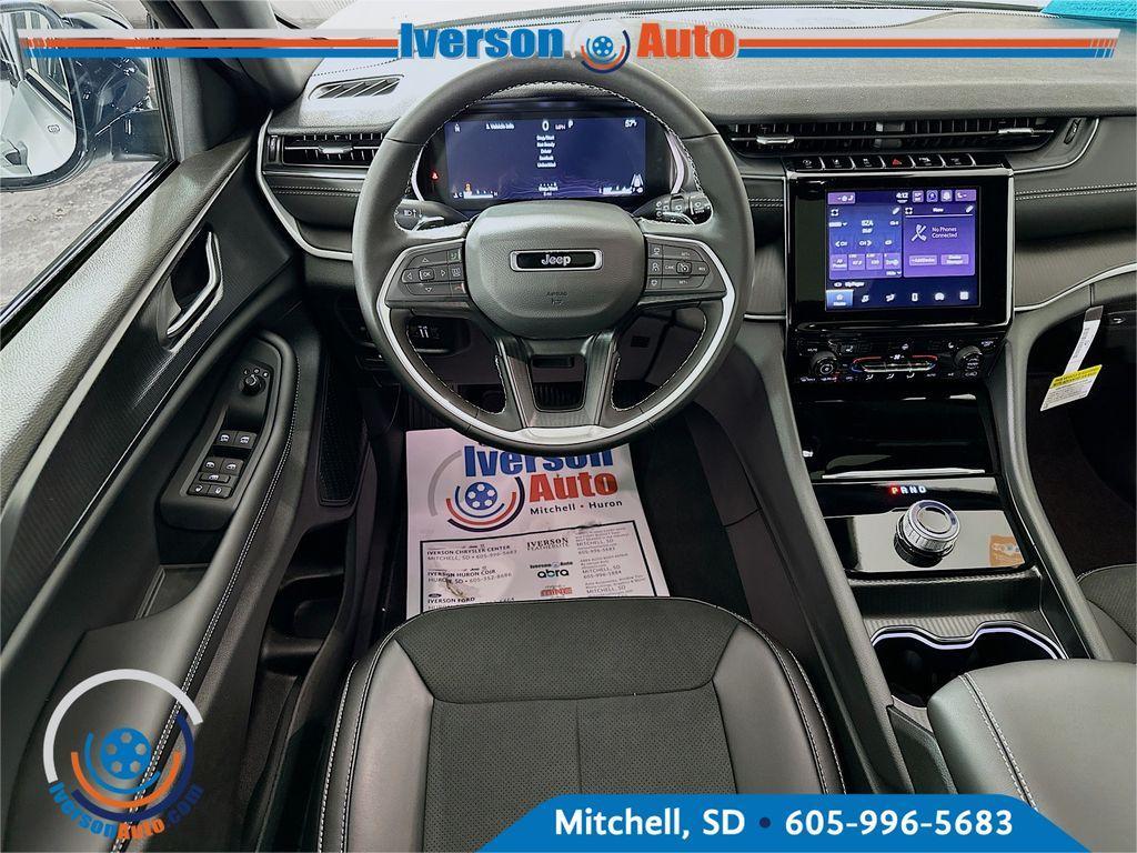 new 2025 Jeep Grand Cherokee car, priced at $42,503