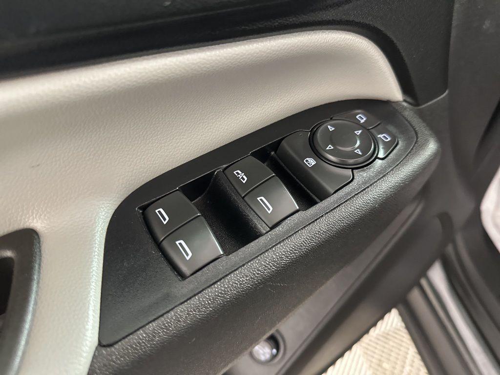 used 2019 Chevrolet Equinox car, priced at $18,490