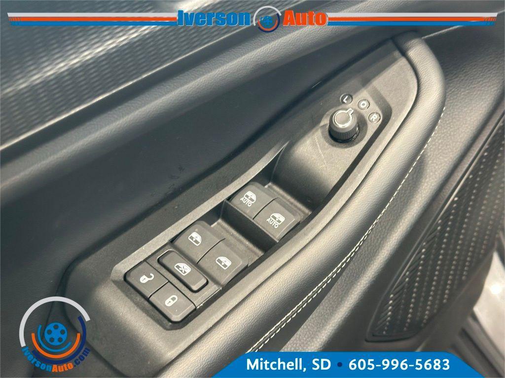 used 2024 Jeep Grand Cherokee car, priced at $36,595