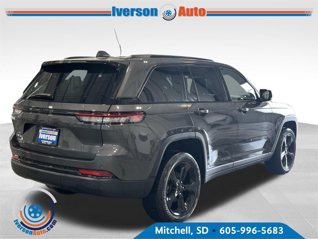 used 2024 Jeep Grand Cherokee car, priced at $36,595