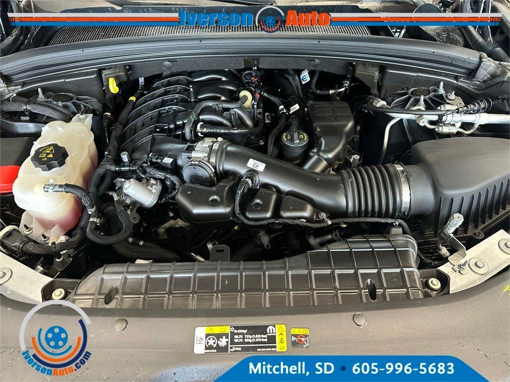 used 2024 Jeep Grand Cherokee car, priced at $36,595