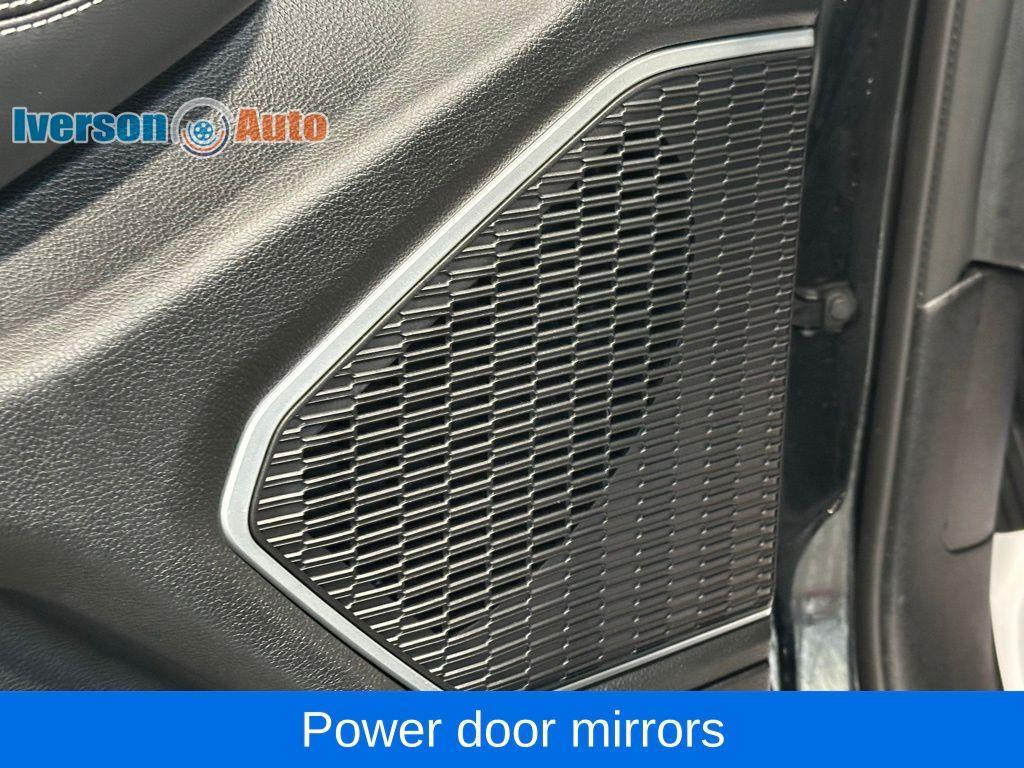 used 2022 Jeep Grand Cherokee car, priced at $34,495