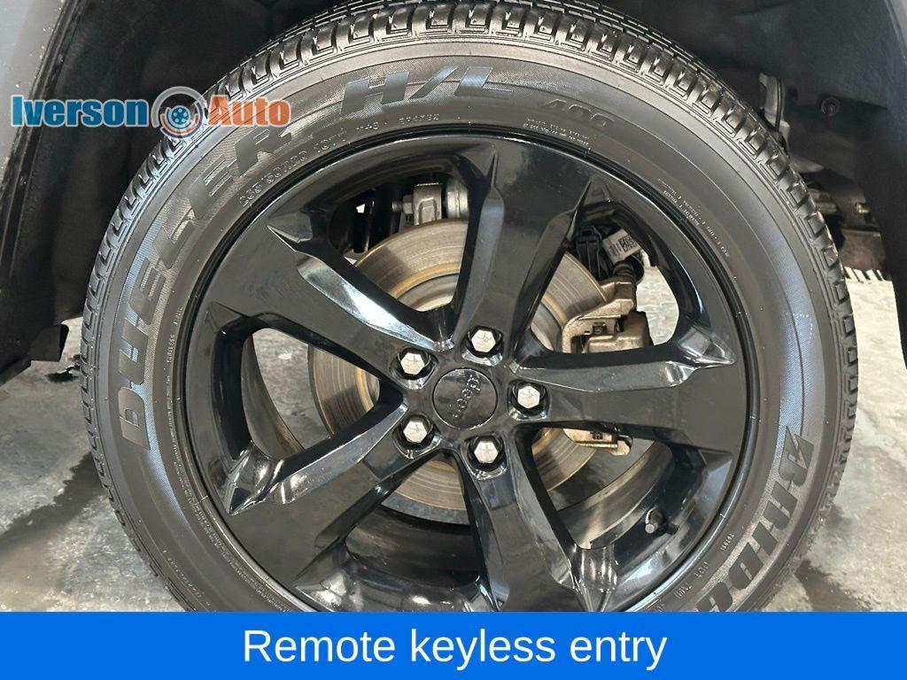 used 2022 Jeep Grand Cherokee car, priced at $34,495