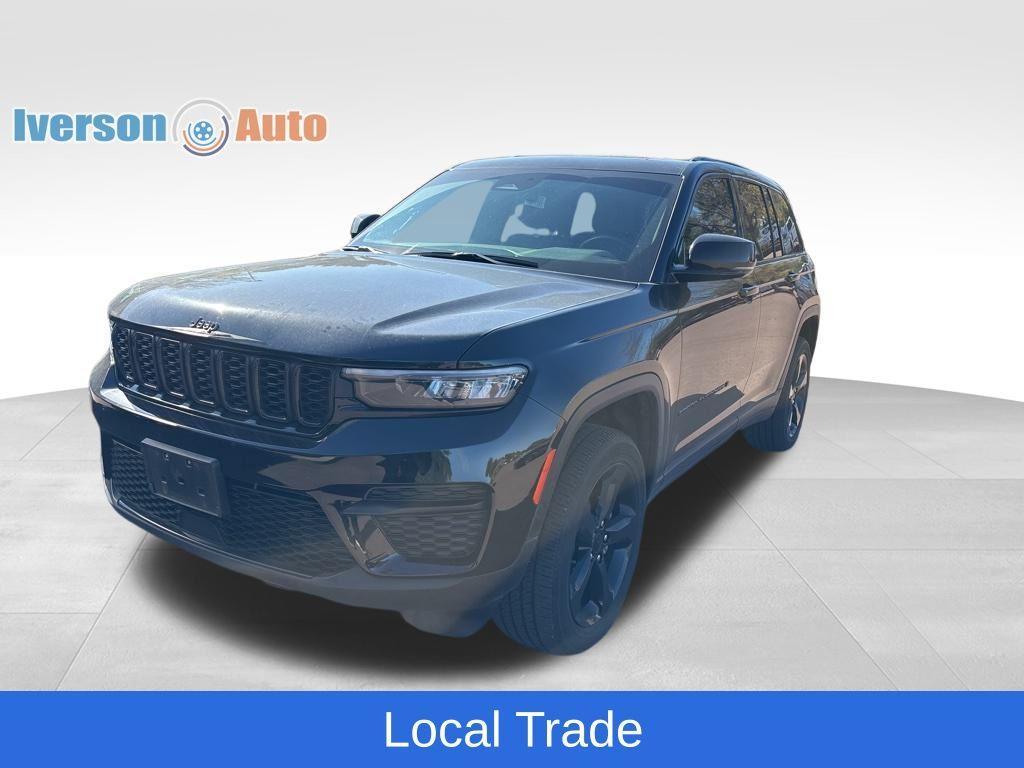 used 2022 Jeep Grand Cherokee car, priced at $34,495