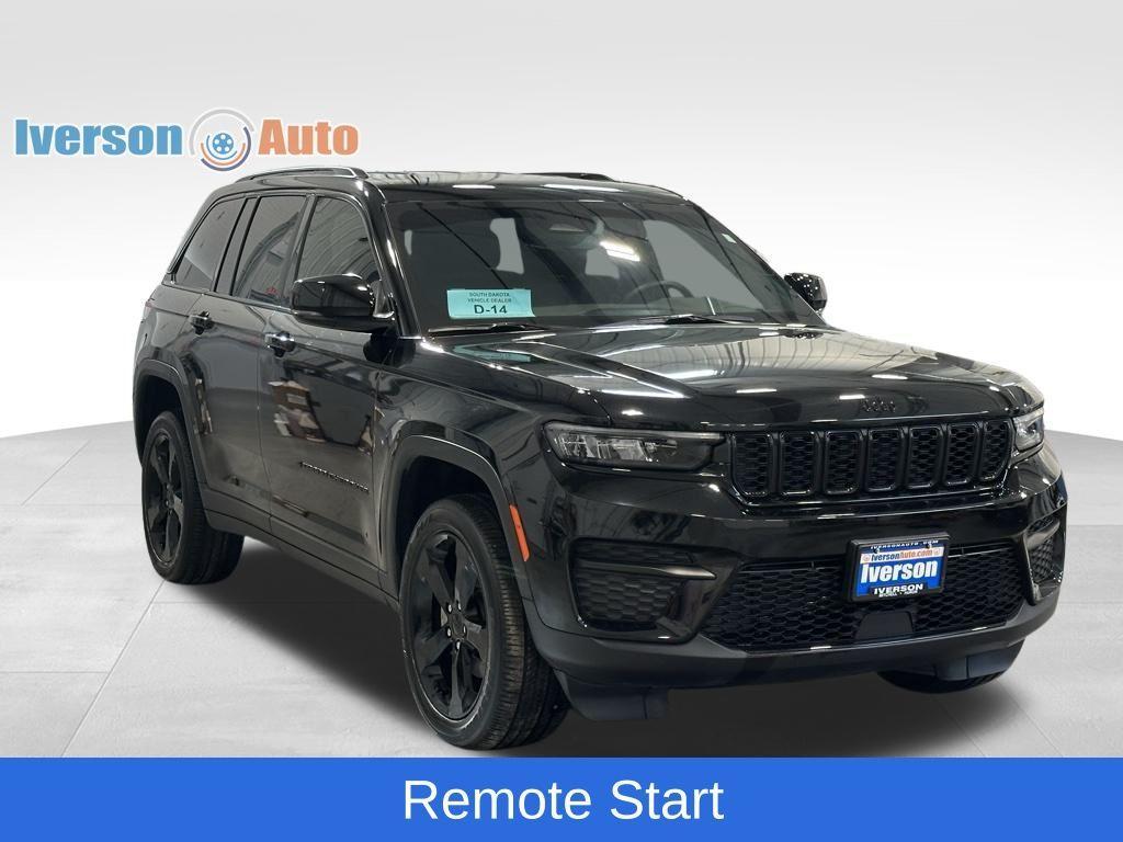used 2022 Jeep Grand Cherokee car, priced at $34,495
