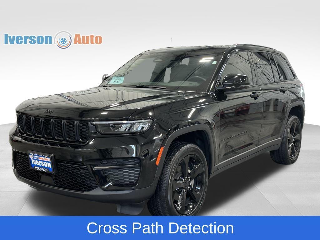 used 2022 Jeep Grand Cherokee car, priced at $34,495