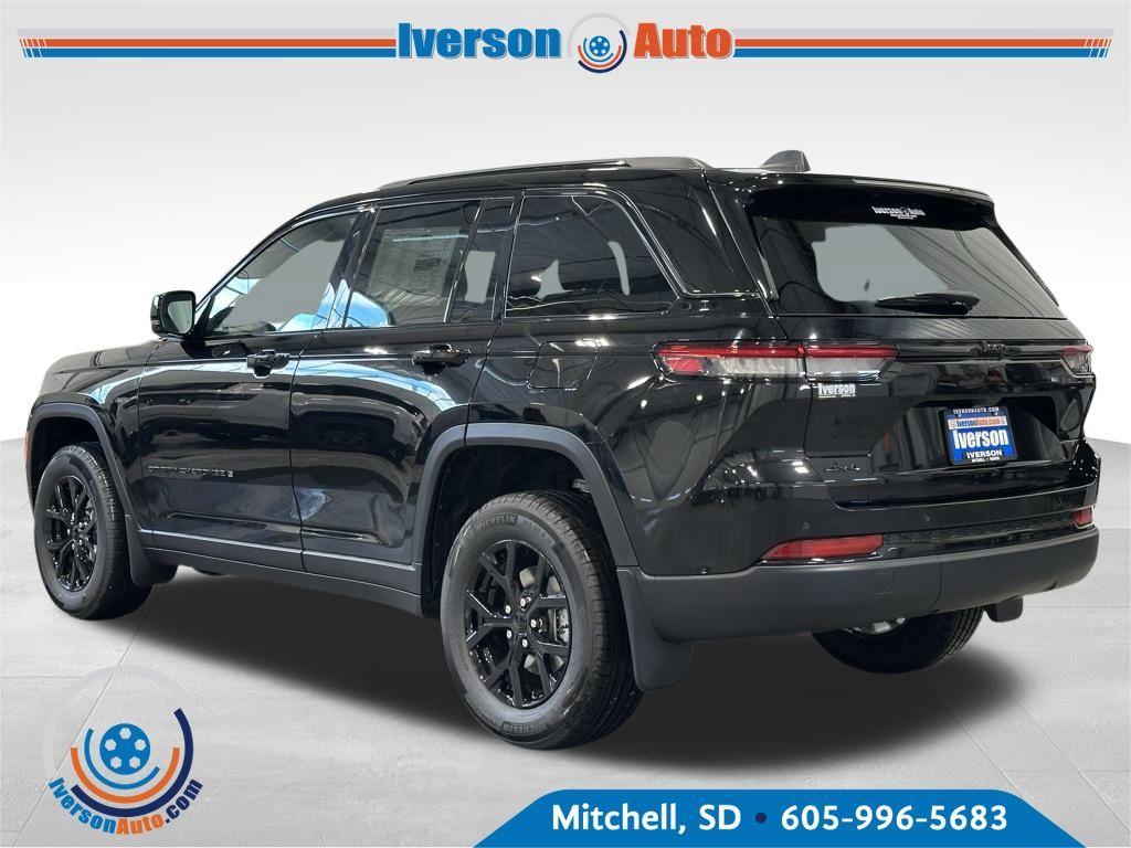 new 2025 Jeep Grand Cherokee car, priced at $39,765