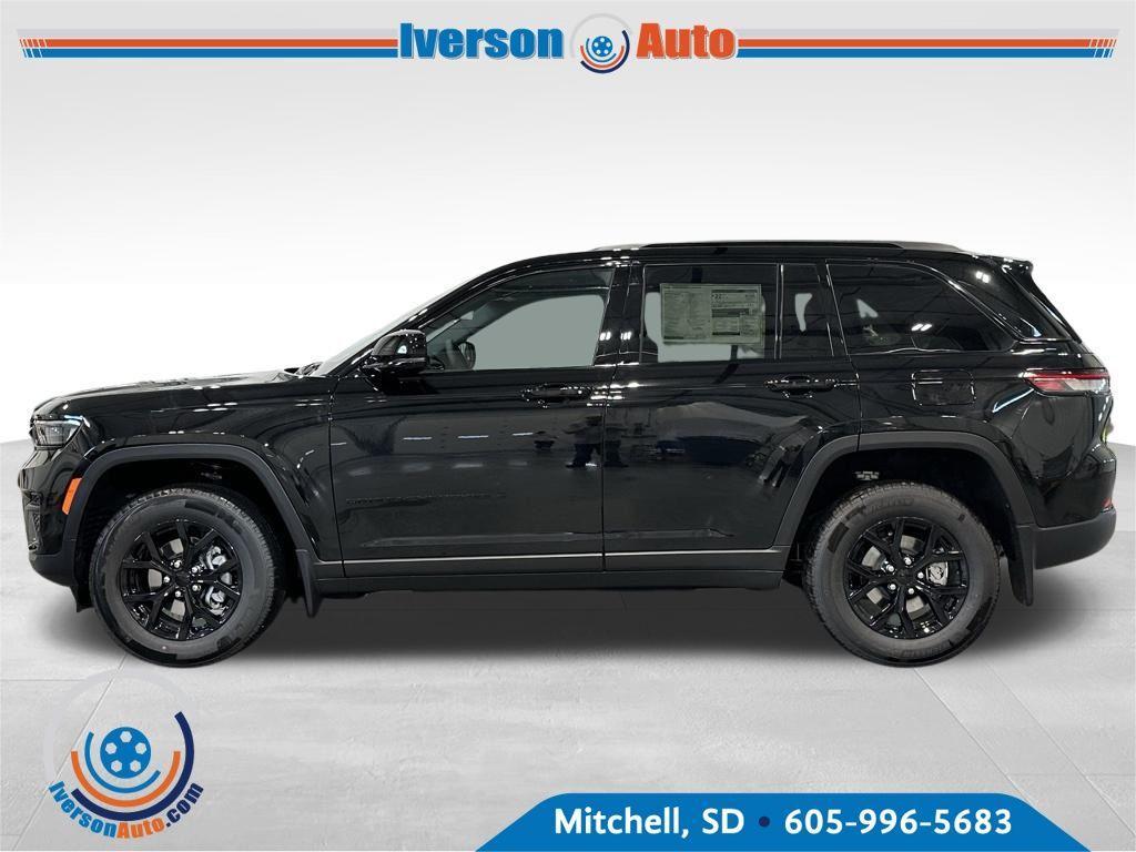 new 2025 Jeep Grand Cherokee car, priced at $39,765