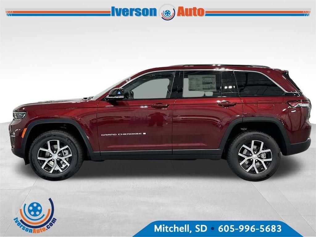 new 2025 Jeep Grand Cherokee car, priced at $41,991