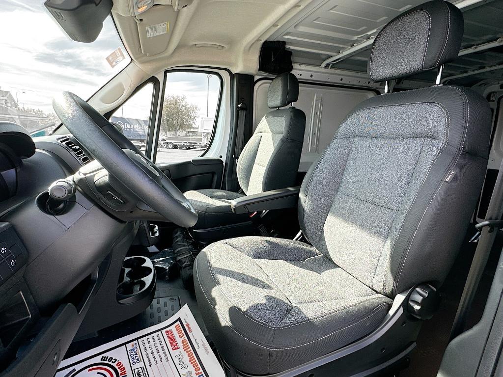 new 2025 Ram ProMaster 1500 car, priced at $42,987