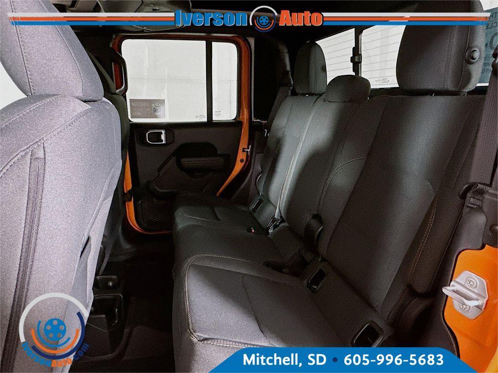 new 2025 Jeep Gladiator car, priced at $47,790