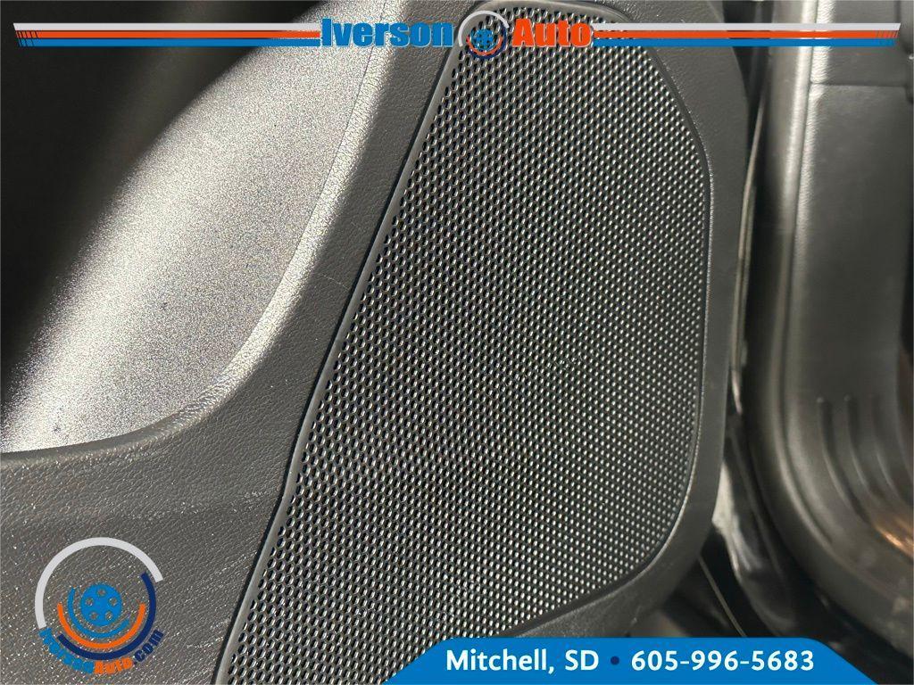 used 2022 Jeep Cherokee car, priced at $25,995