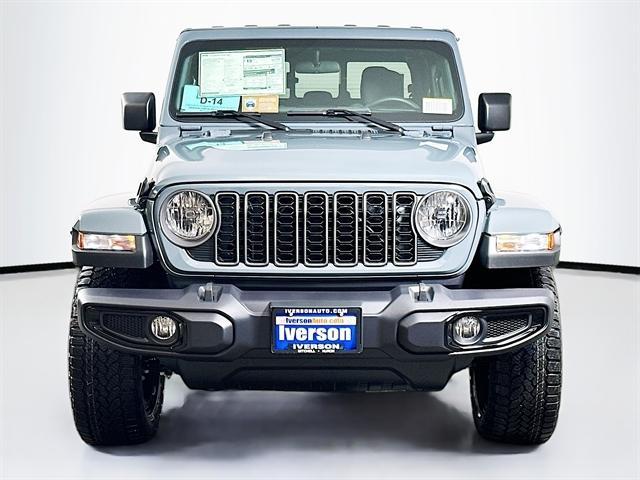 new 2025 Jeep Gladiator car, priced at $42,114