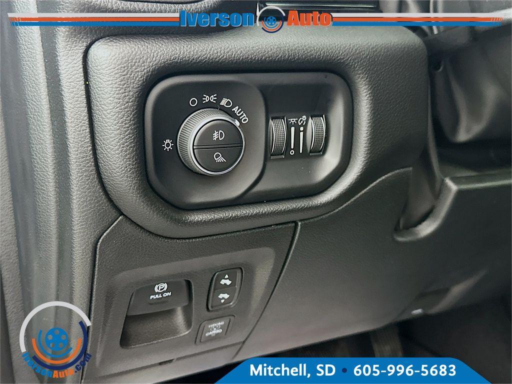 new 2025 Ram 1500 car, priced at $63,047