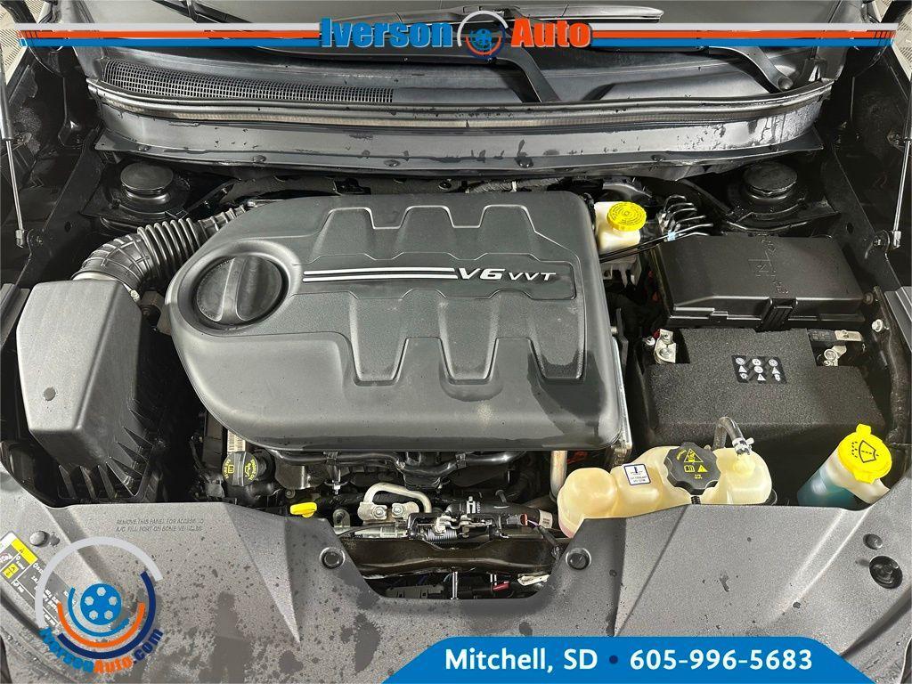 used 2022 Jeep Cherokee car, priced at $27,595