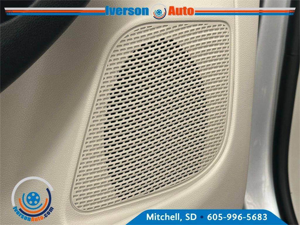 used 2024 Chrysler Pacifica car, priced at $30,495