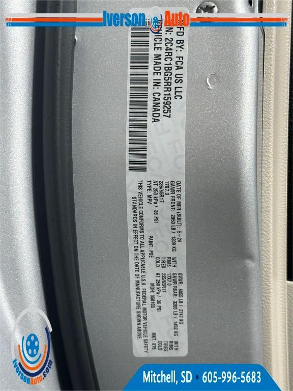 used 2024 Chrysler Pacifica car, priced at $30,495