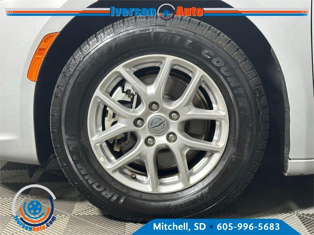 used 2024 Chrysler Pacifica car, priced at $30,495