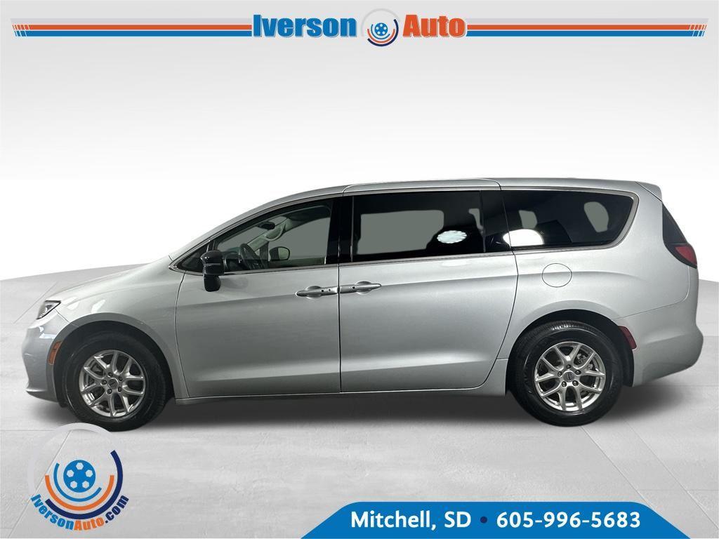 used 2024 Chrysler Pacifica car, priced at $30,495