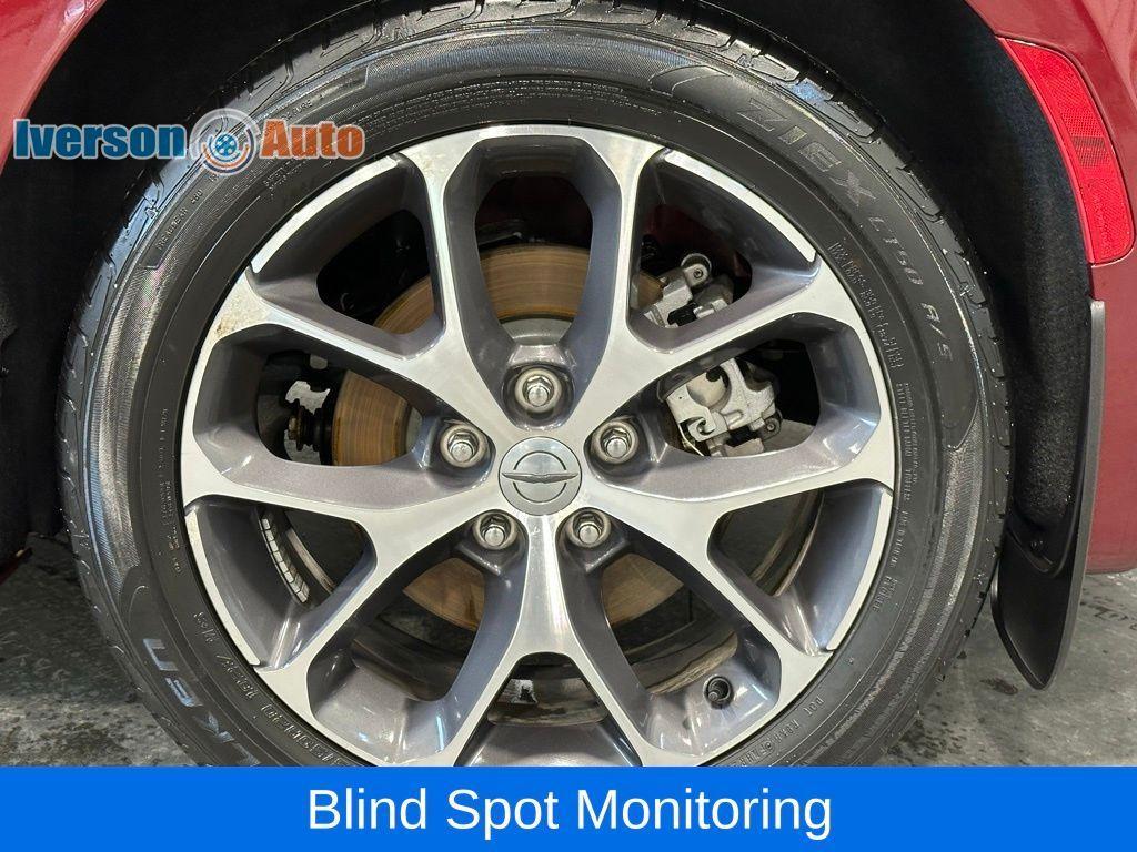 used 2021 Chrysler Pacifica car, priced at $36,995