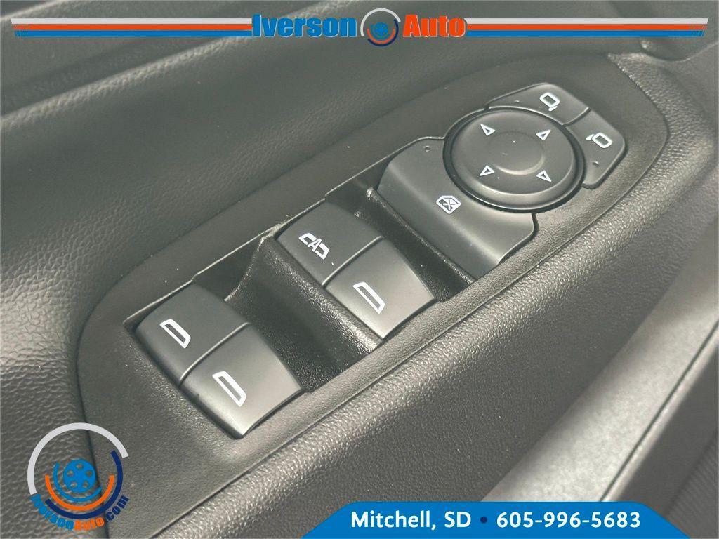 used 2020 Chevrolet Equinox car, priced at $17,595