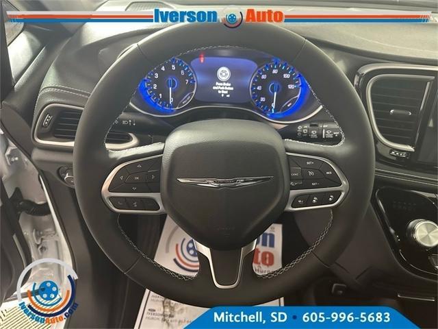 new 2026 Chrysler Pacifica car, priced at $41,823