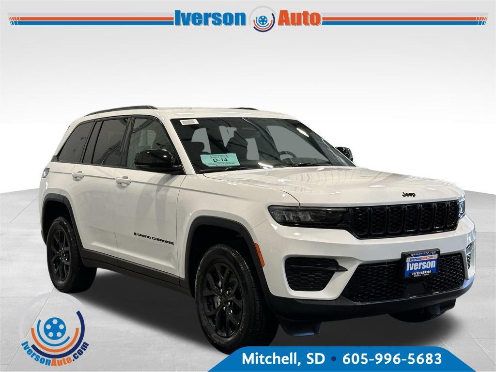 new 2025 Jeep Grand Cherokee car, priced at $40,346