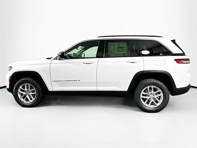 new 2025 Jeep Grand Cherokee car, priced at $39,545