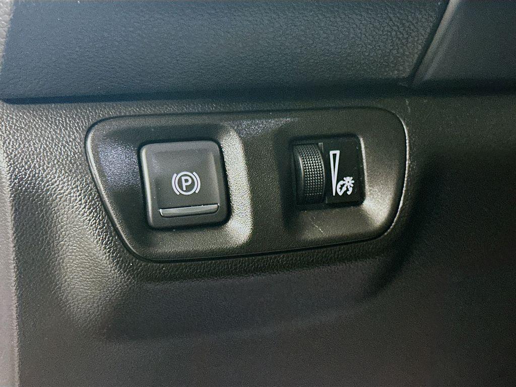 used 2023 GMC Acadia car, priced at $29,215