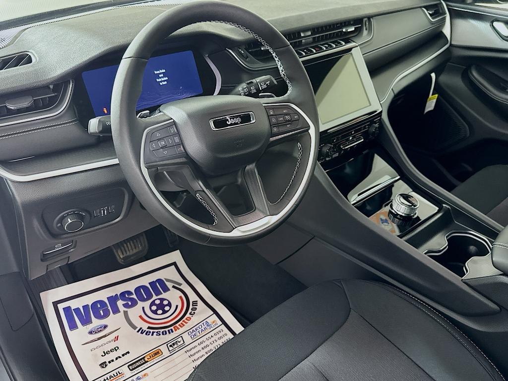 new 2025 Jeep Grand Cherokee L car, priced at $43,315