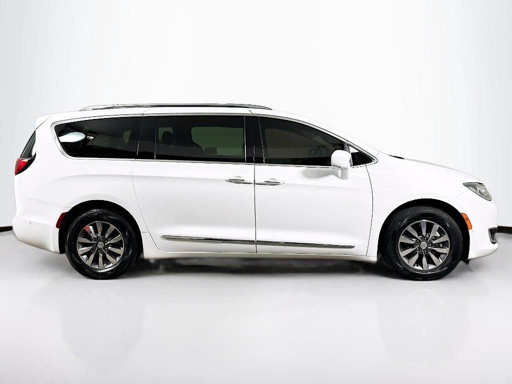 used 2020 Chrysler Pacifica car, priced at $19,295