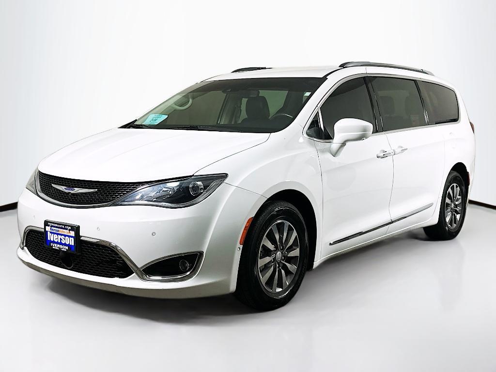 used 2020 Chrysler Pacifica car, priced at $19,295