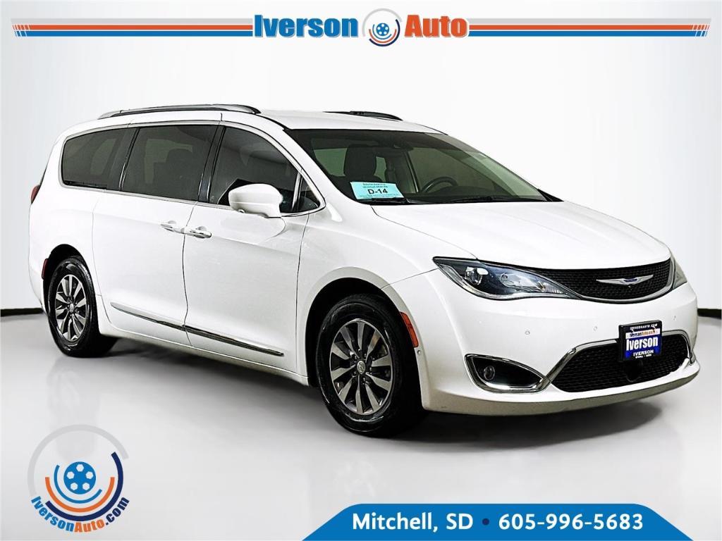 used 2020 Chrysler Pacifica car, priced at $19,295