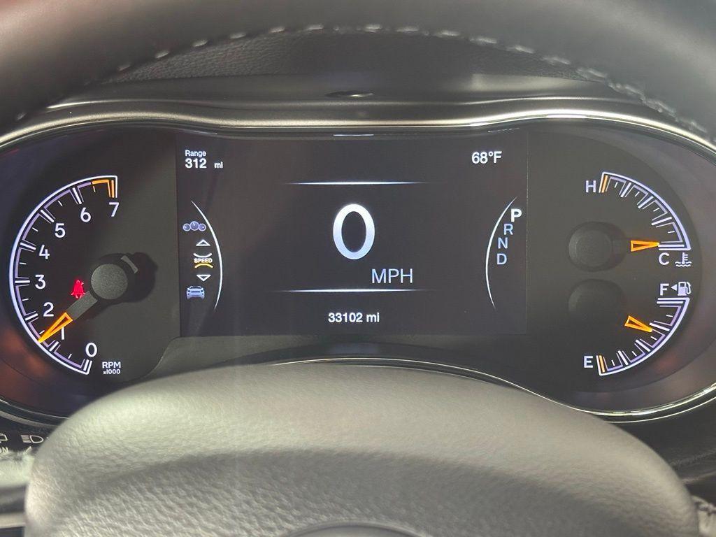 used 2022 Jeep Grand Cherokee WK car, priced at $28,995