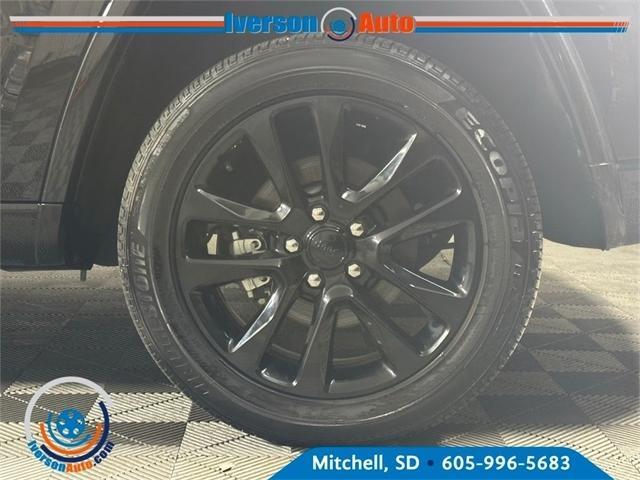 used 2022 Jeep Grand Cherokee WK car, priced at $28,995