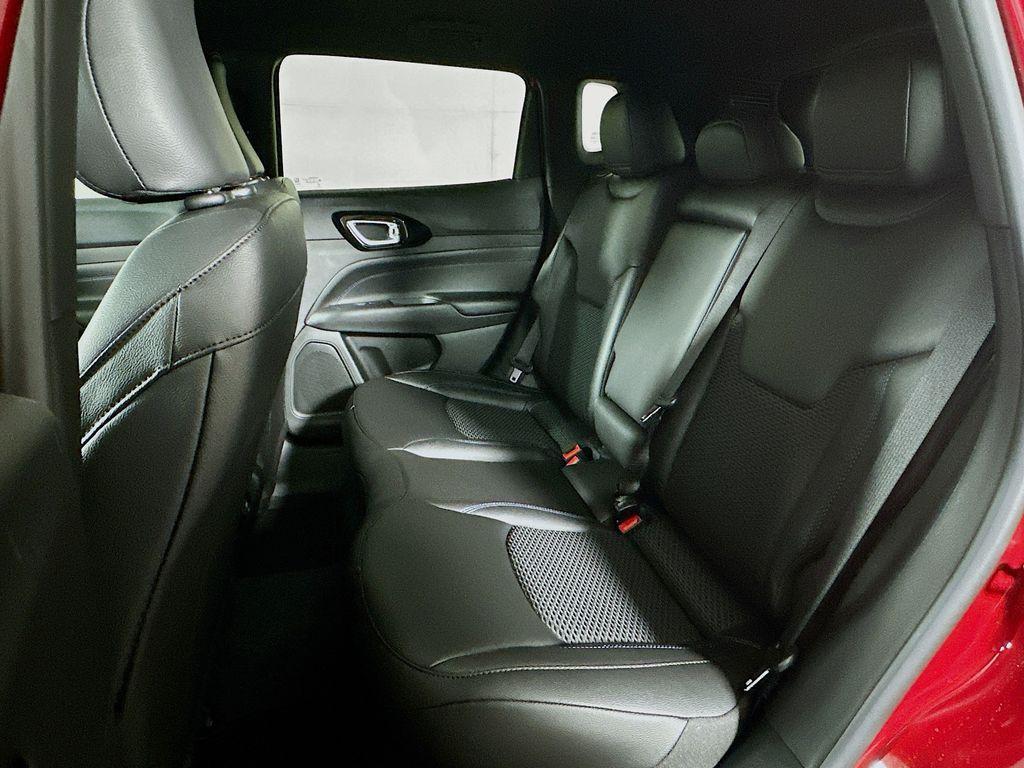 new 2025 Jeep Compass car, priced at $28,000