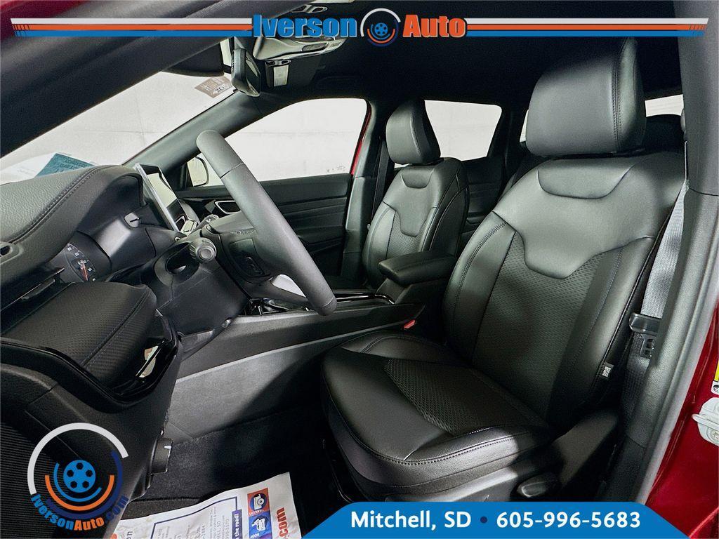 new 2025 Jeep Compass car, priced at $30,966