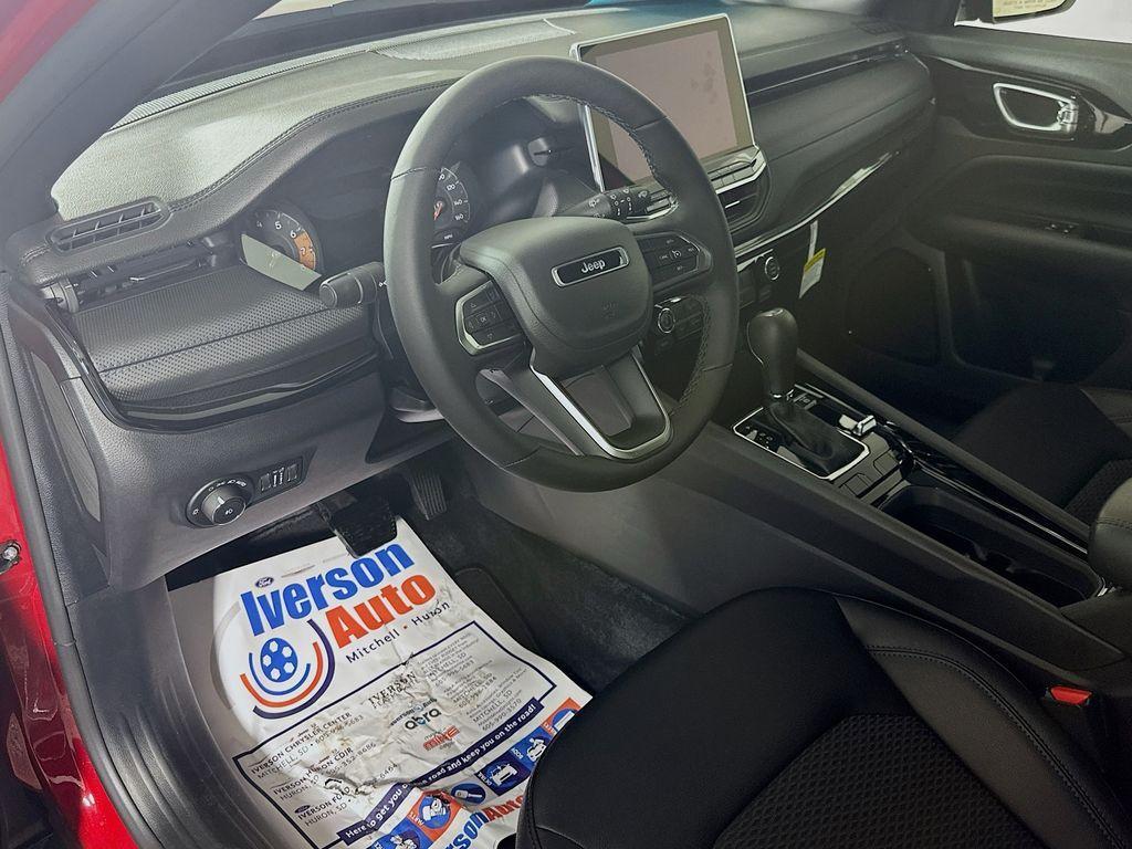 new 2025 Jeep Compass car, priced at $28,000